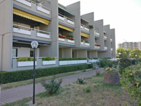 Отель Residenza Girasole  Монтезильвано